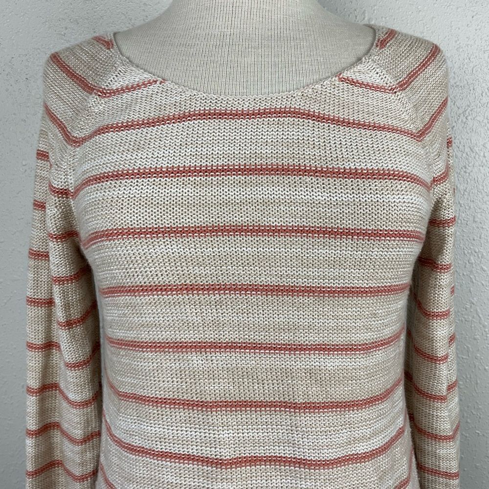 Pink Rose Sweater Size M EUC - Picture 2 of 7